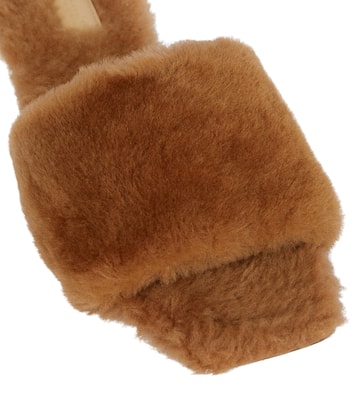 Ciabatte Anna in shearling | Aeyde