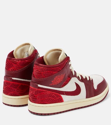 Air Jordan 1 high-top leather sneakers | Nike