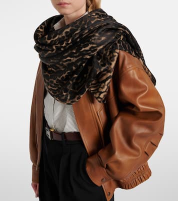 Sciarpa in seta e cashmere con stampa leopardata | Saint Laurent