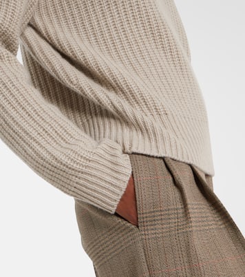 Julina cashmere turtleneck sweater | Lisa Yang