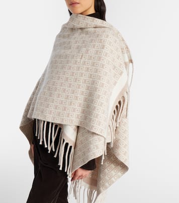 Gancini virgin wool shawl | Ferragamo