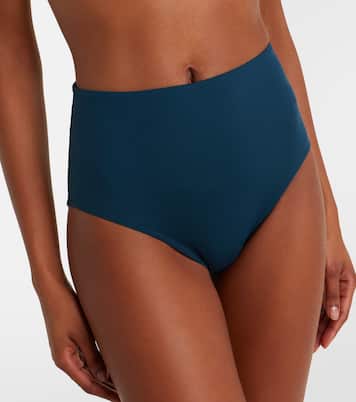 Remember high-rise bikini bottoms | Eres
