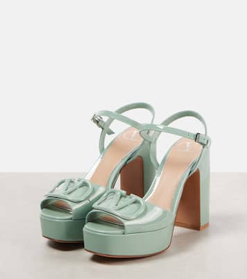 Sandalias con plataforma VLogo Signature de charol | Valentino Garavani