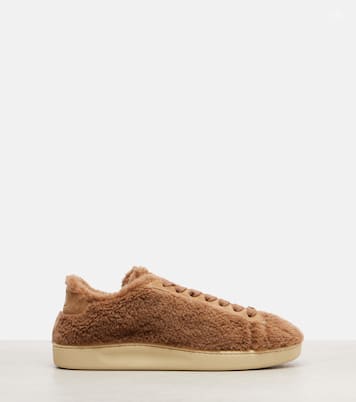 Sneakers Royco VLogo aus Faux Fur | Valentino Garavani