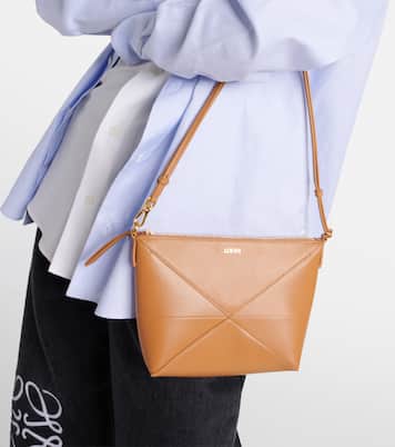 Schultertasche Puzzle Fold aus Leder | Loewe