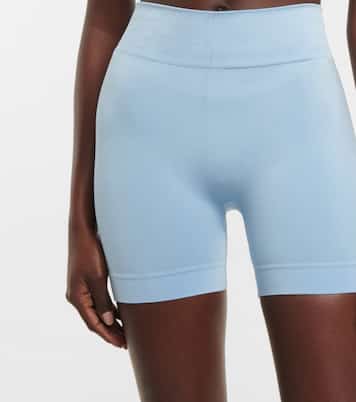 Mindful crop top and Composed shorts set | Prism²