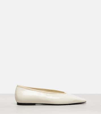 Croc-effect patent leather ballet flats | Toteme