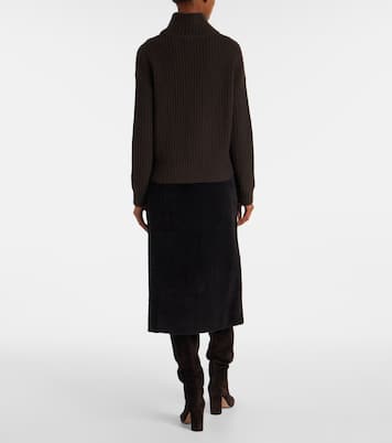 Julina cashmere turtleneck sweater | Lisa Yang