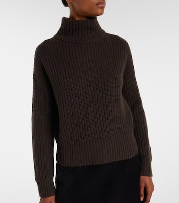 Julina cashmere turtleneck sweater | Lisa Yang