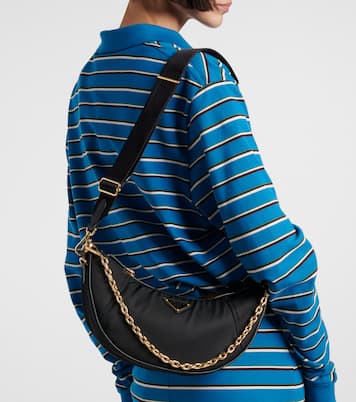 Schultertasche Demi-Lune aus Re-Nylon | Prada