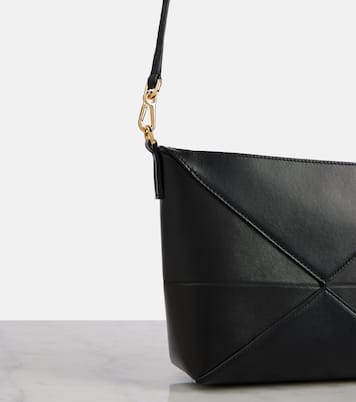 Schultertasche Puzzle Fold aus Leder | Loewe