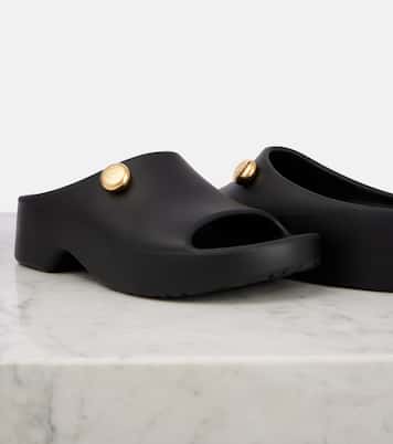 Anagram platform slides | Loewe