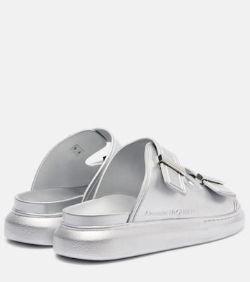 سلايدز من المطاط | McQueen