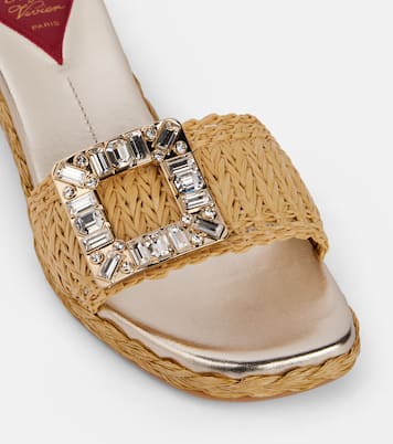 Mules en raphia à cristaux | Roger Vivier