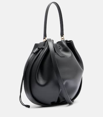 Hug leather bucket bag | Ferragamo