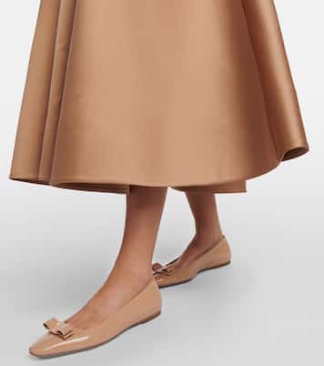 Vara Bow patent leather ballet flats | Ferragamo