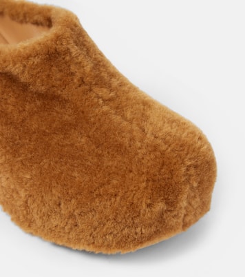 Faux fur clogs | Dries Van Noten