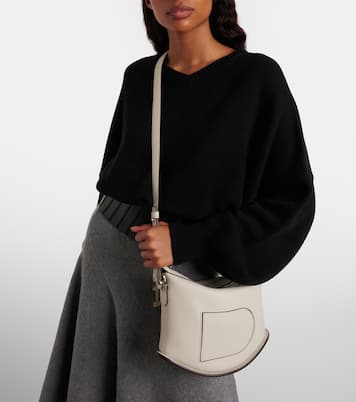 Pin Swing Medium leather shoulder bag | Delvaux