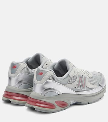 Sneakers 2010 mit Metallic-Leder | New Balance