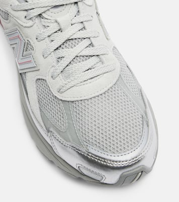 Sneakers 2010 mit Metallic-Leder | New Balance