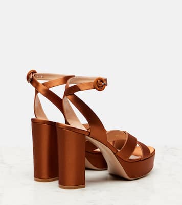 Sandali Sabrina in raso con plateau | Gianvito Rossi