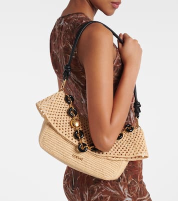 Paula's Ibiza raffia shoulder bag | Loewe