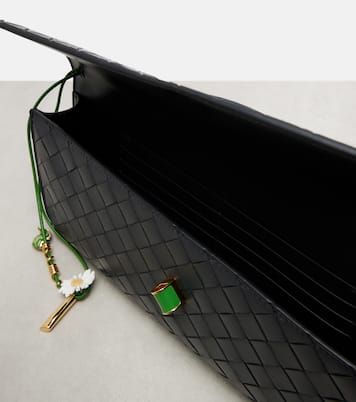 Andiamo Intrecciato leather clutch | Bottega Veneta