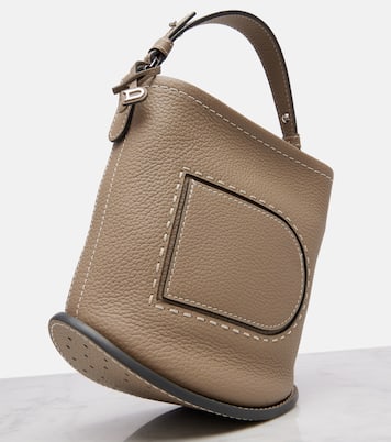 Bucket-Bag Pin Surpiqué Mini aus Leder | Delvaux