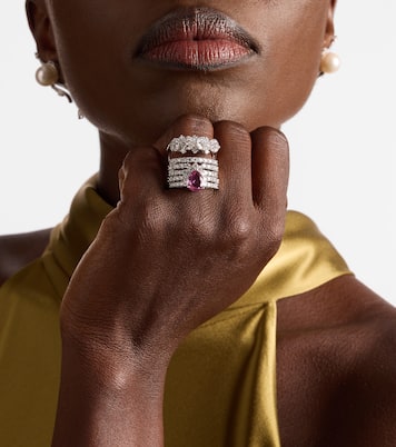 Reign Supreme 18kt white gold ring with diamonds and sapphire | Yeprem