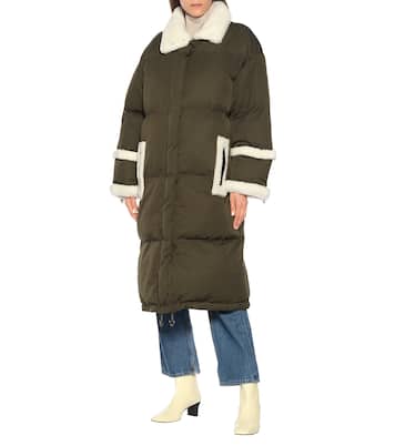 Mantel Gloria mit Faux Shearling | Stand Studio