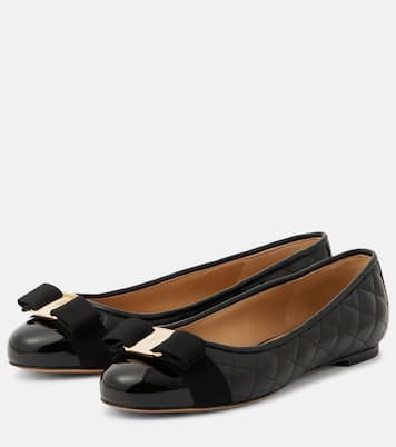 Ballerinas Varina aus Leder | Ferragamo