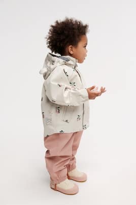 Baby Manu raincoat and stirrup overalls set | Liewood