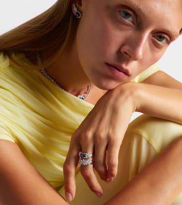 18kt white gold ring with sapphire and diamonds | Yeprem