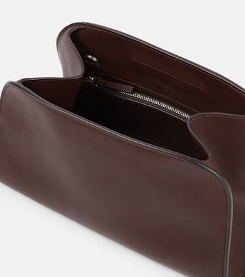 Clutch Peggy in pelle | The Row