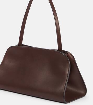 Clutch Peggy in pelle | The Row