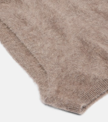 Cashmere hood | Lisa Yang