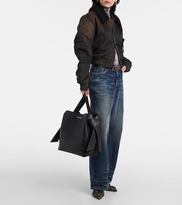 Schultertasche Musubi Medium aus Leder | Acne Studios