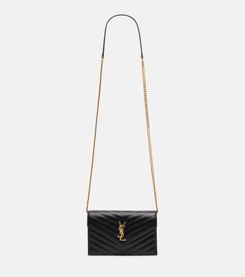 Cassandre Envelope Small leather wallet on chain | Saint Laurent