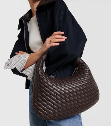 Veneta Small leather shoulder bag | Bottega Veneta