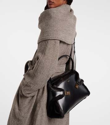Hugh Medium shearling-trimmed leather shoulder bag | Ferragamo