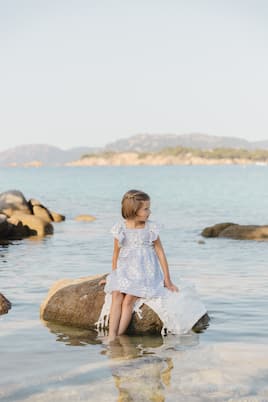 Besticktes Kleid aus einem Baumwollgemisch | Tartine et Chocolat
