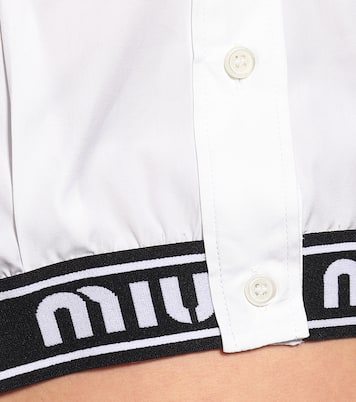 Camicia cropped in cotone con logo | Miu Miu