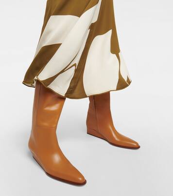 Fiona knee-high leather boots | Victoria Beckham