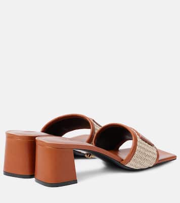 Mules Theia Barocco en raphia et cuir | Versace
