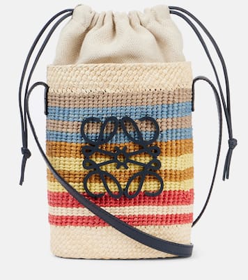 Smartphone-Etui Anagram aus Raffiabast | Loewe