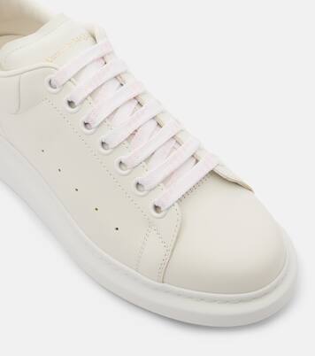 Sneakers oversize in pelle | McQueen