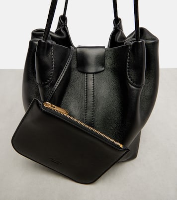 Bale Softy 스몰 레더 버킷 백 | Loro Piana