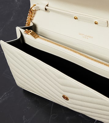 Cassandre matelassé leather wallet on chain | Saint Laurent