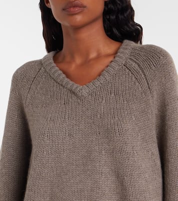 Oia oversized cashmere sweater | Lisa Yang