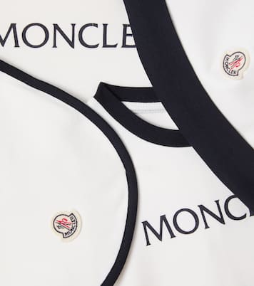 Baby cotton jersey beanie, bib, bodysuit, and onesie set | Moncler Enfant